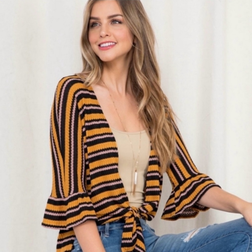 NWT zig zag retro-look top